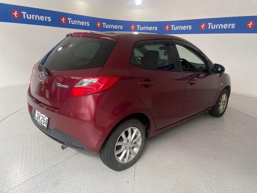 Photo '7' of Mazda Demio