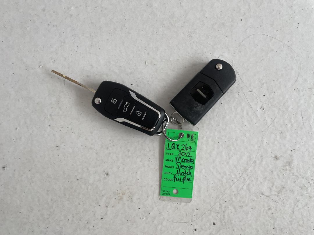 Photo '22' of Mazda Demio