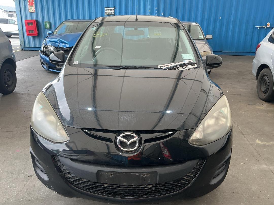 Photo '2' of Mazda Demio