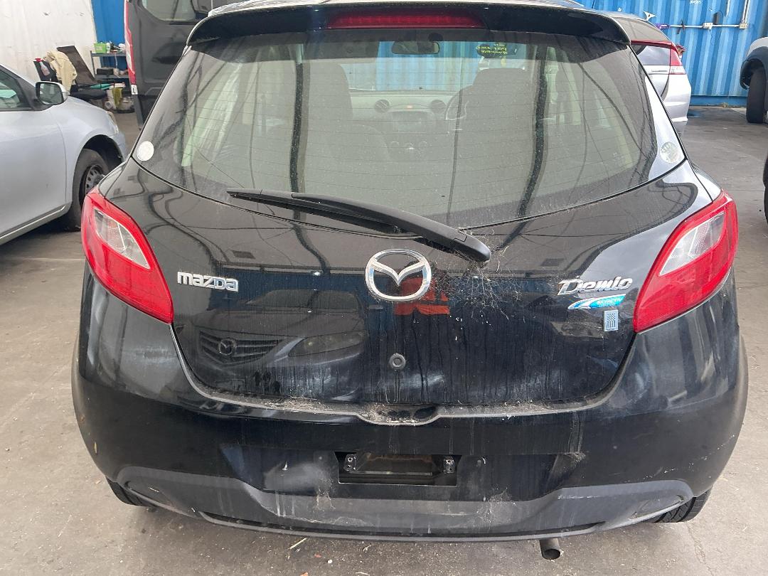 Photo '5' of Mazda Demio