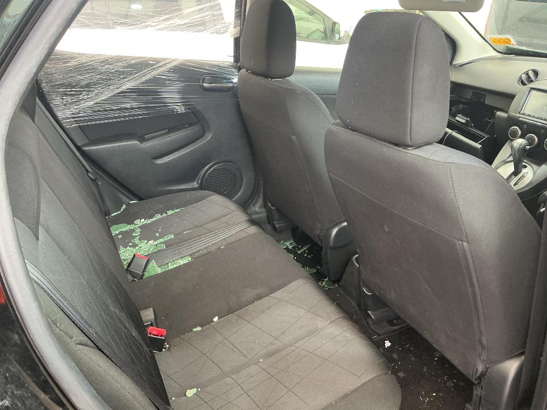 Photo '8' of Mazda Demio