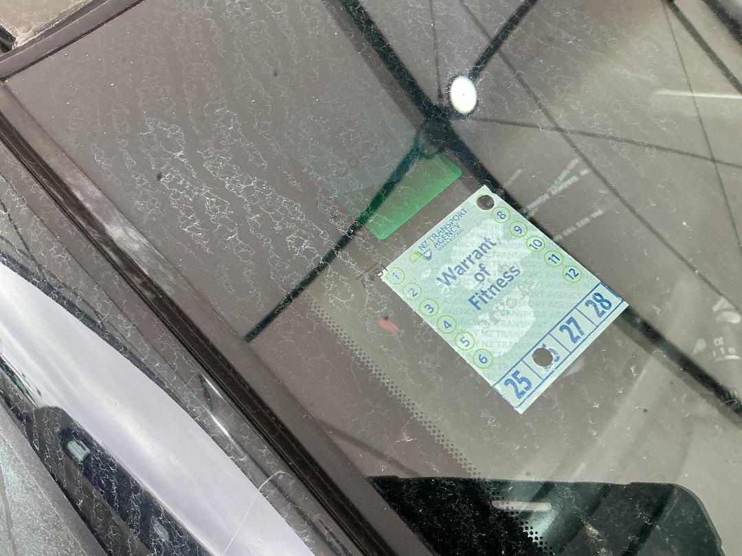 Photo '20' of Mazda Demio