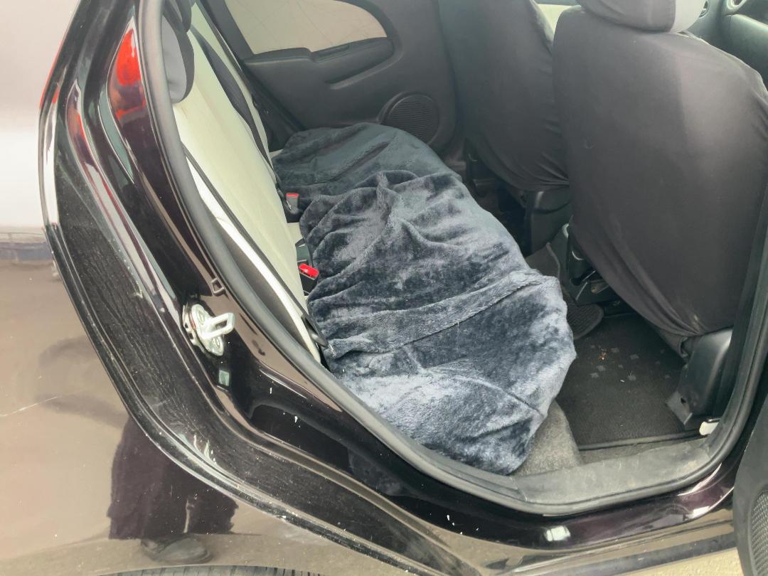 Photo '15' of Mazda Demio