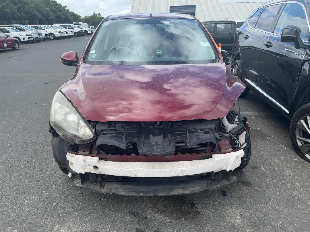 Photo '2' of Mazda Demio