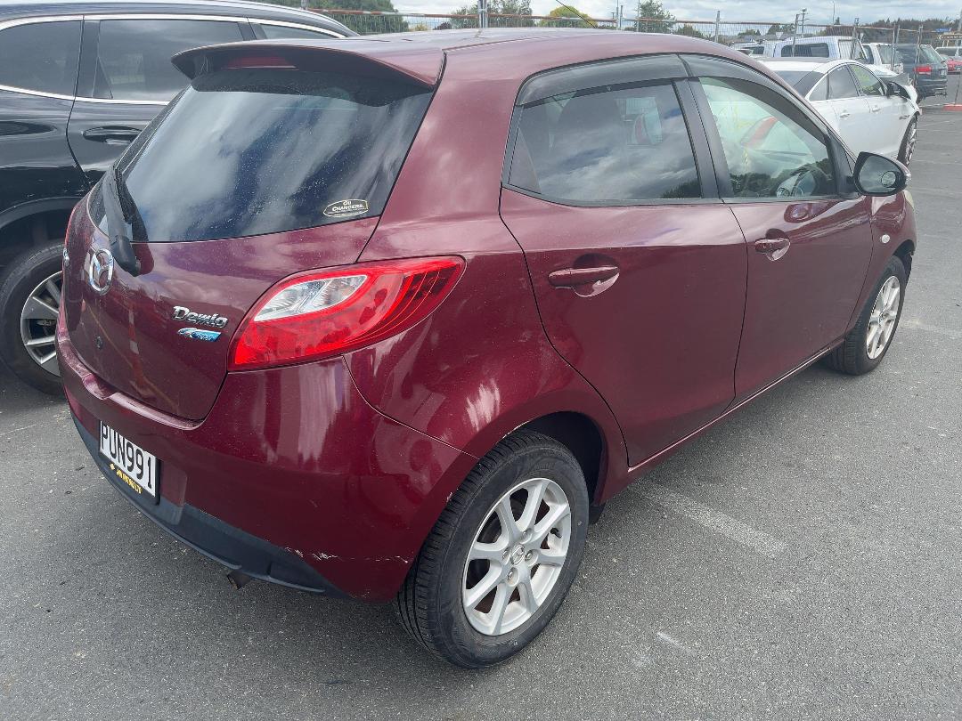 Photo '5' of Mazda Demio