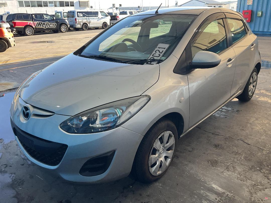 Photo '3' of Mazda Demio