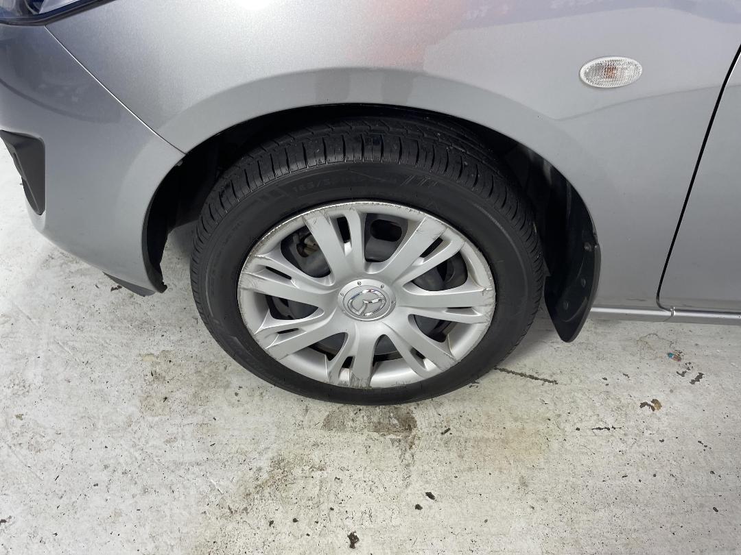 Photo '10' of Mazda Mazda2 Photo '10' of Mazda Mazda2