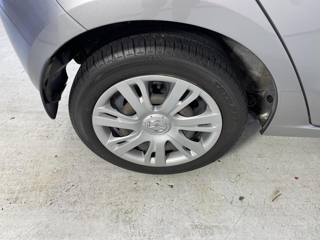 Photo '12' of Mazda Mazda2 Photo '12' of Mazda Mazda2