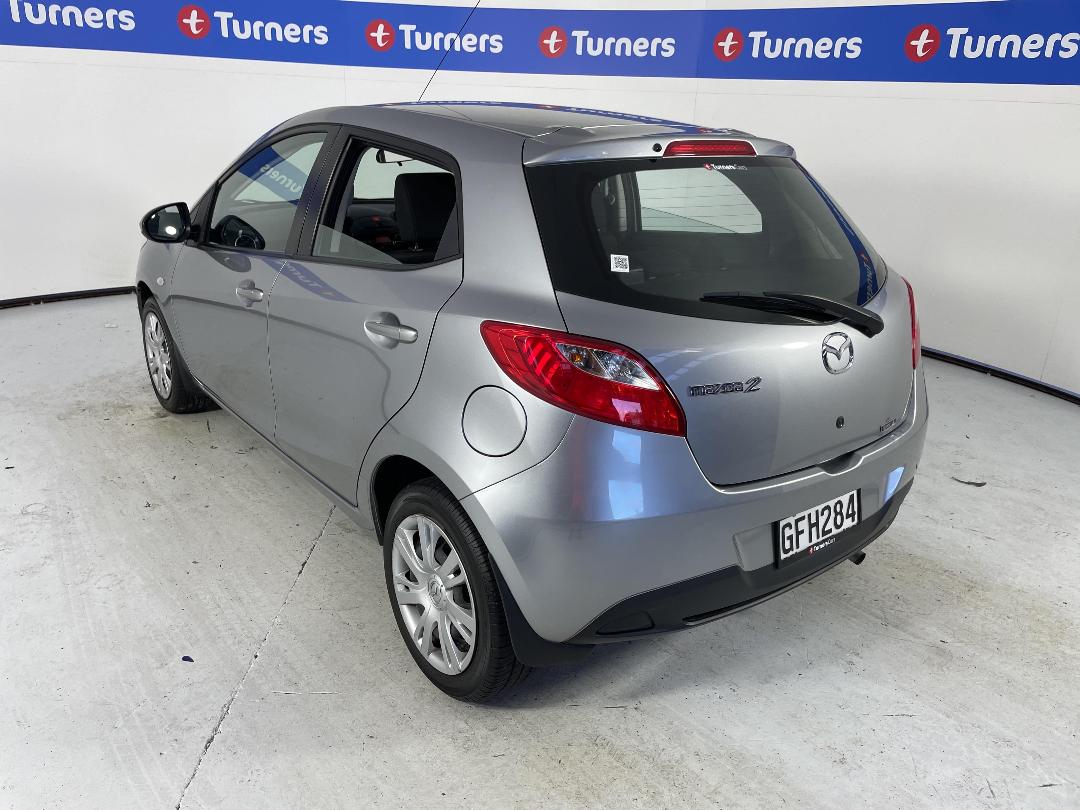 Photo '5' of Mazda Mazda2 Photo '5' of Mazda Mazda2