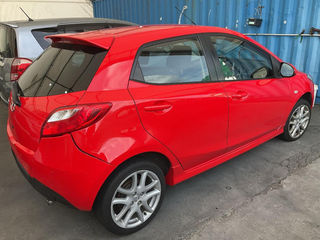 Photo '12' of Mazda Mazda2 Sport Photo '12' of Mazda Mazda2 Sport