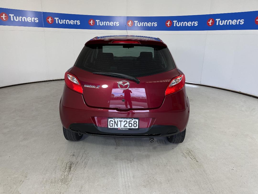 Photo '6' of Mazda Mazda2