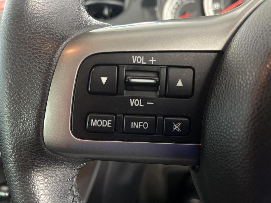 Photo '27' of Mazda Mazda2