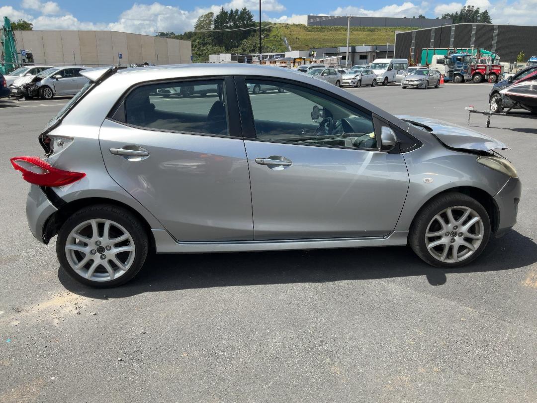 Photo '5' of Mazda Mazda2 Sport Photo '5' of Mazda Mazda2 Sport