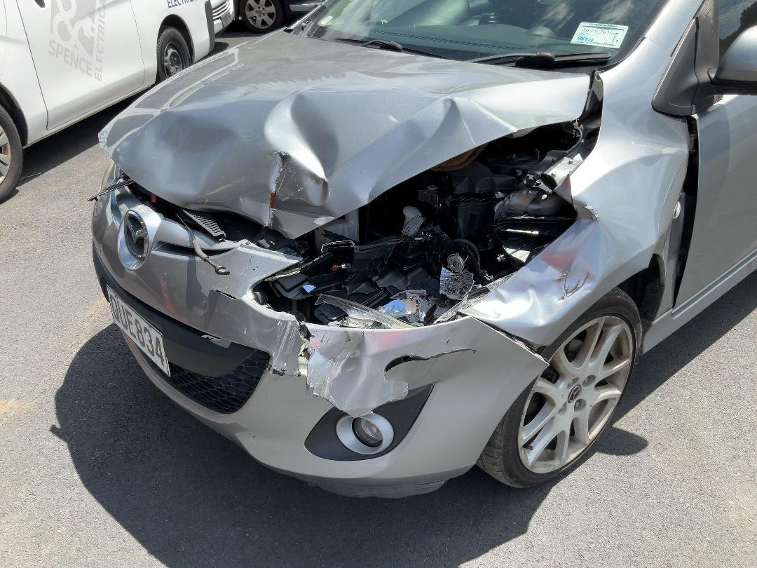 Photo '16' of Mazda Mazda2 Sport Photo '16' of Mazda Mazda2 Sport