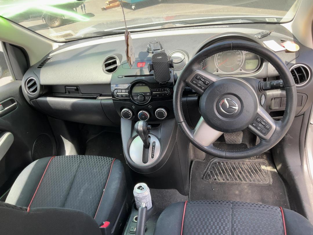 Photo '18' of Mazda Mazda2 Sport Photo '18' of Mazda Mazda2 Sport