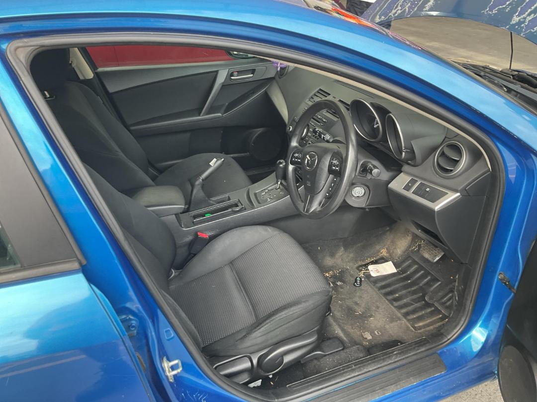 Photo '18' of Mazda Mazda3 Photo '18' of Mazda Mazda3