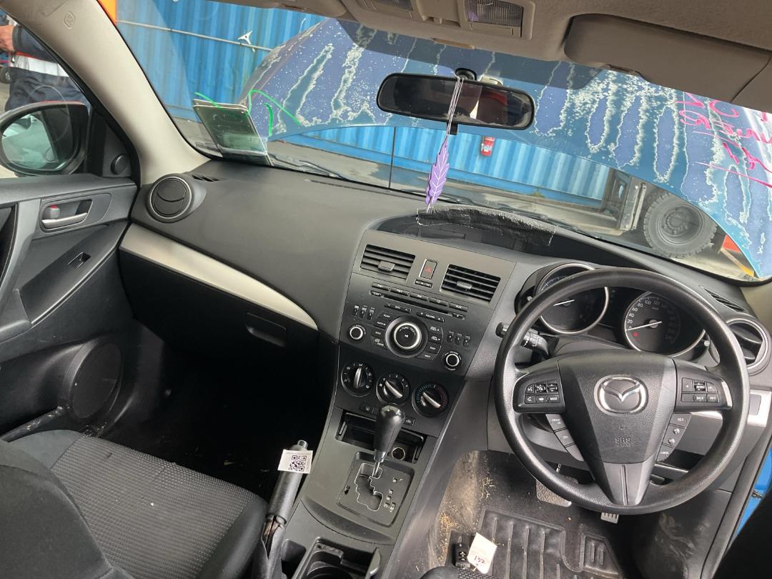 Photo '20' of Mazda Mazda3 Photo '20' of Mazda Mazda3