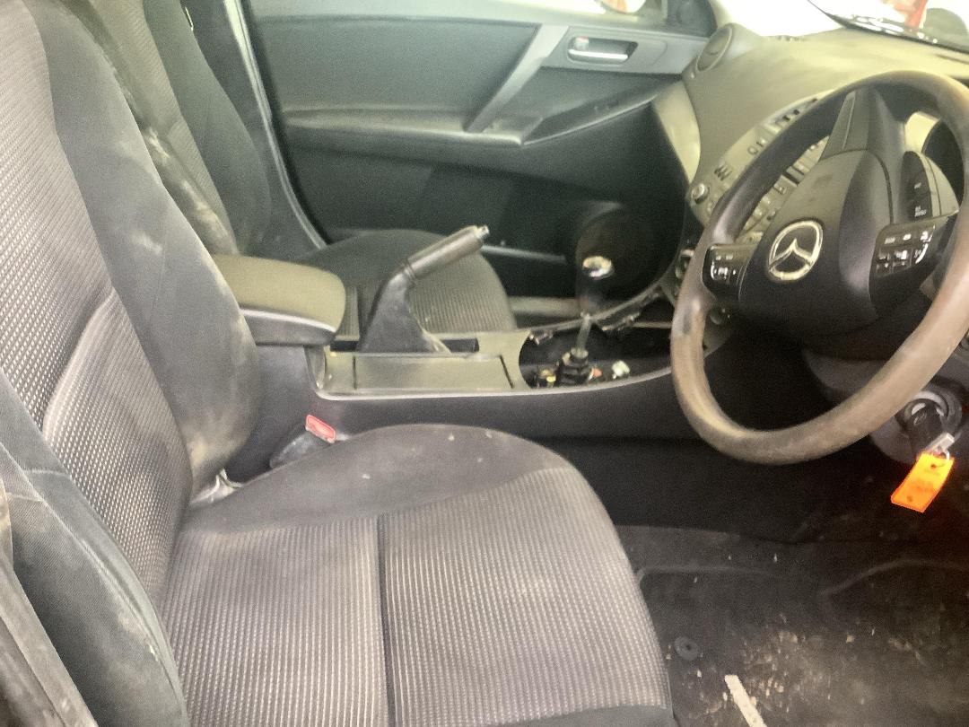 Photo '10' of Mazda Mazda3 GLX Photo '10' of Mazda Mazda3 GLX