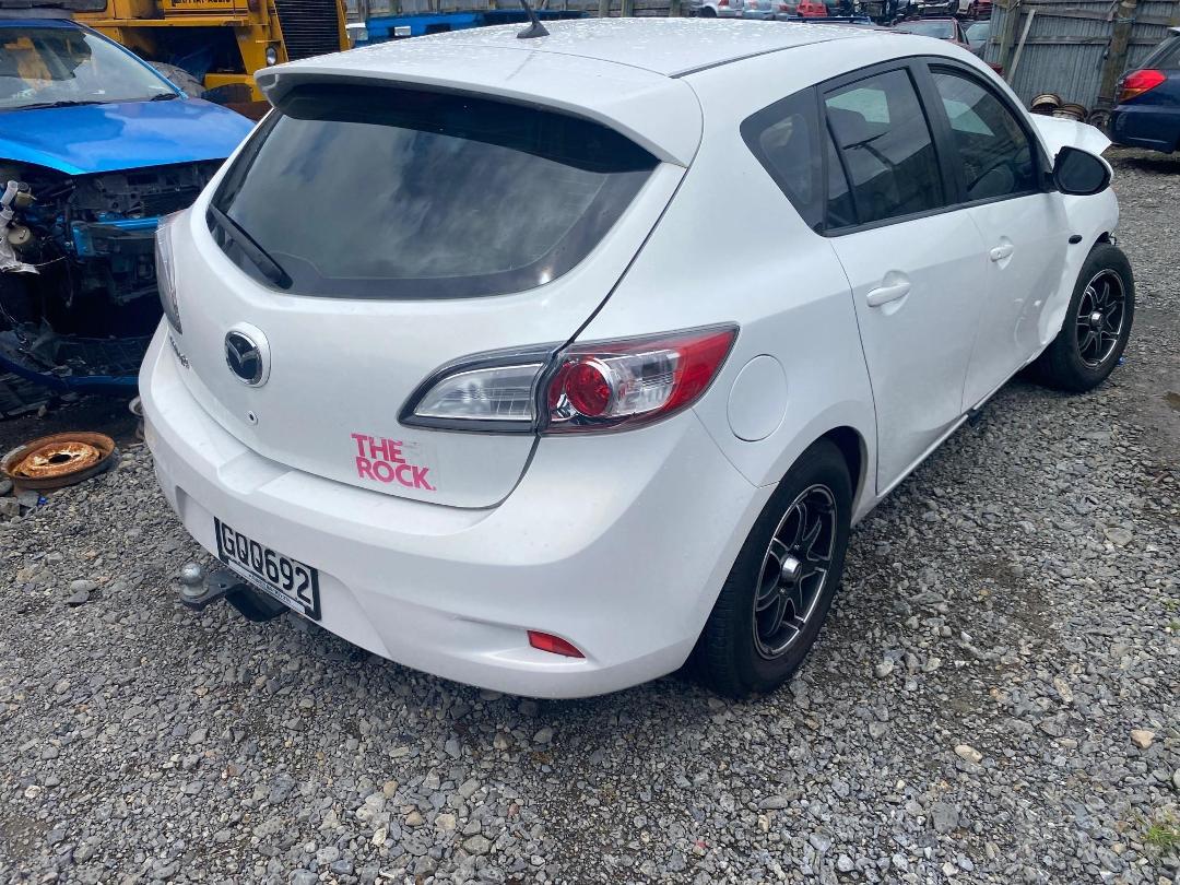 Photo '7' of Mazda Mazda3 GLX