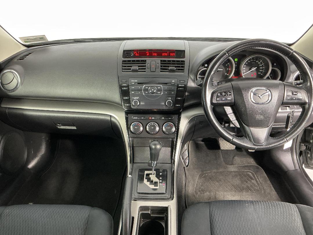 Photo '17' of Mazda Mazda6