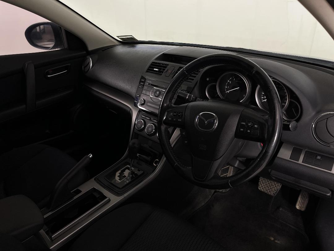 Photo '16' of Mazda Mazda6 Photo '16' of Mazda Mazda6