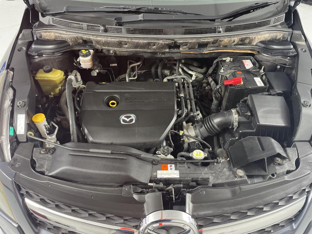 Photo '13' of Mazda MPV