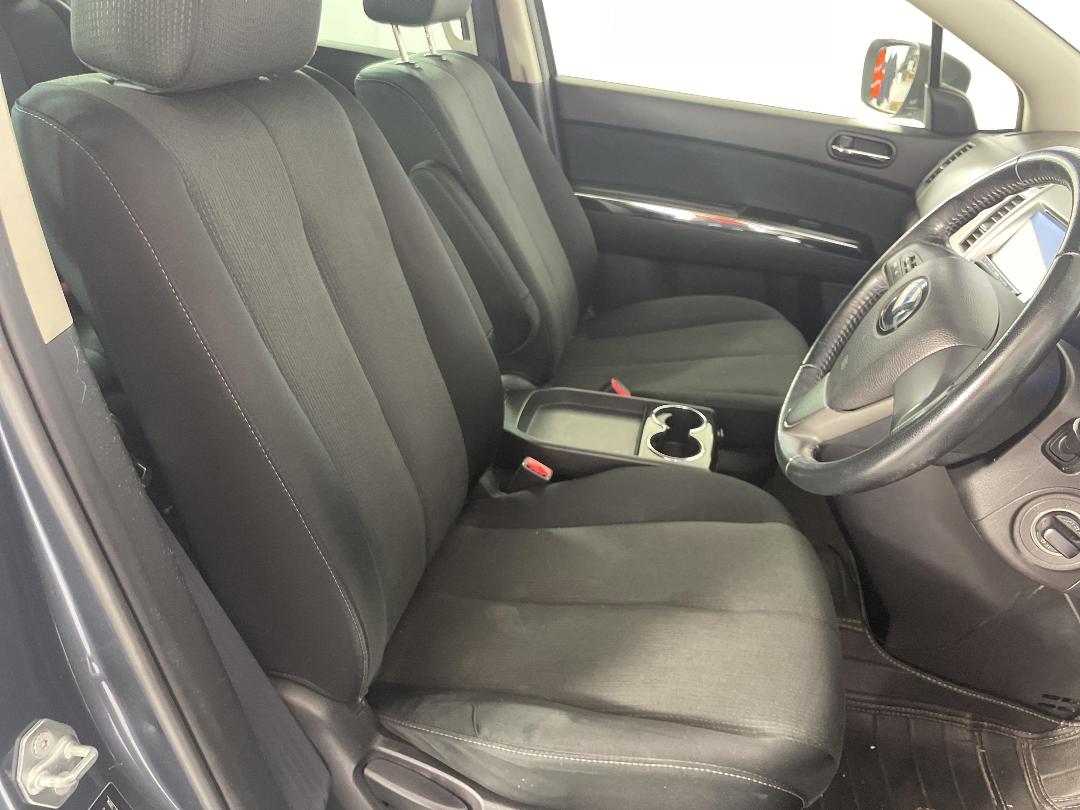 Photo '16' of Mazda MPV