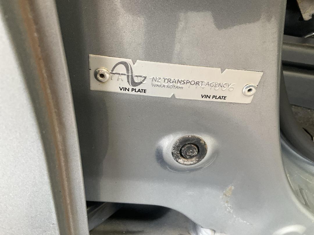 Photo '18' of Mazda Premacy