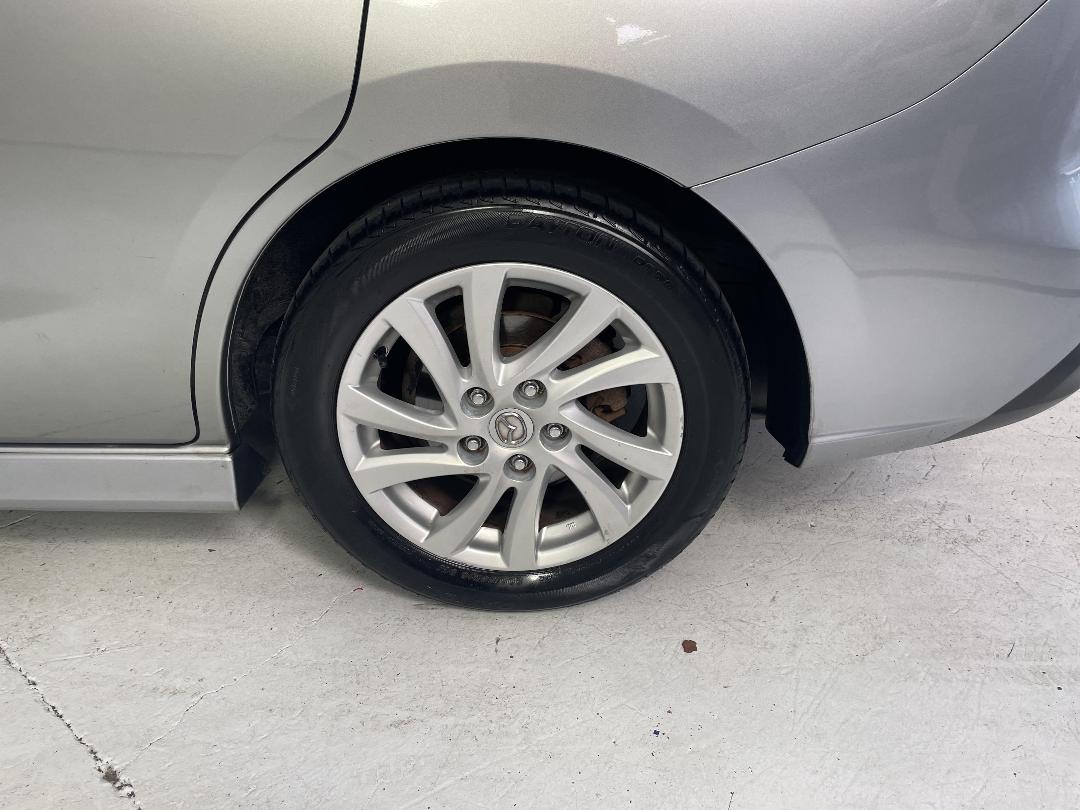 Photo '11' of Mazda Premacy