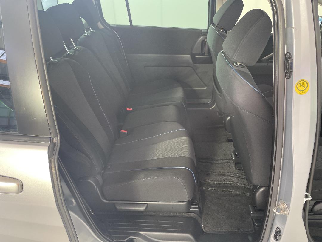 Photo '19' of Mazda Premacy