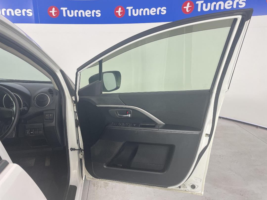 Photo '15' of Mazda Premacy