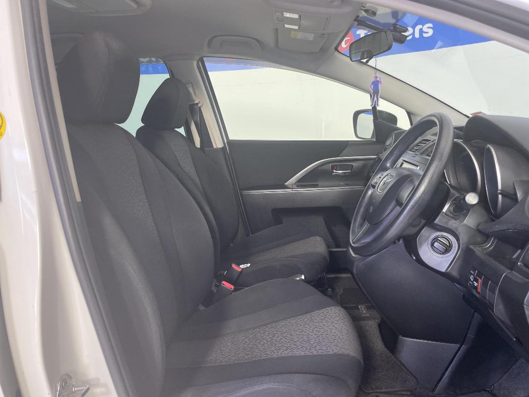 Photo '16' of Mazda Premacy