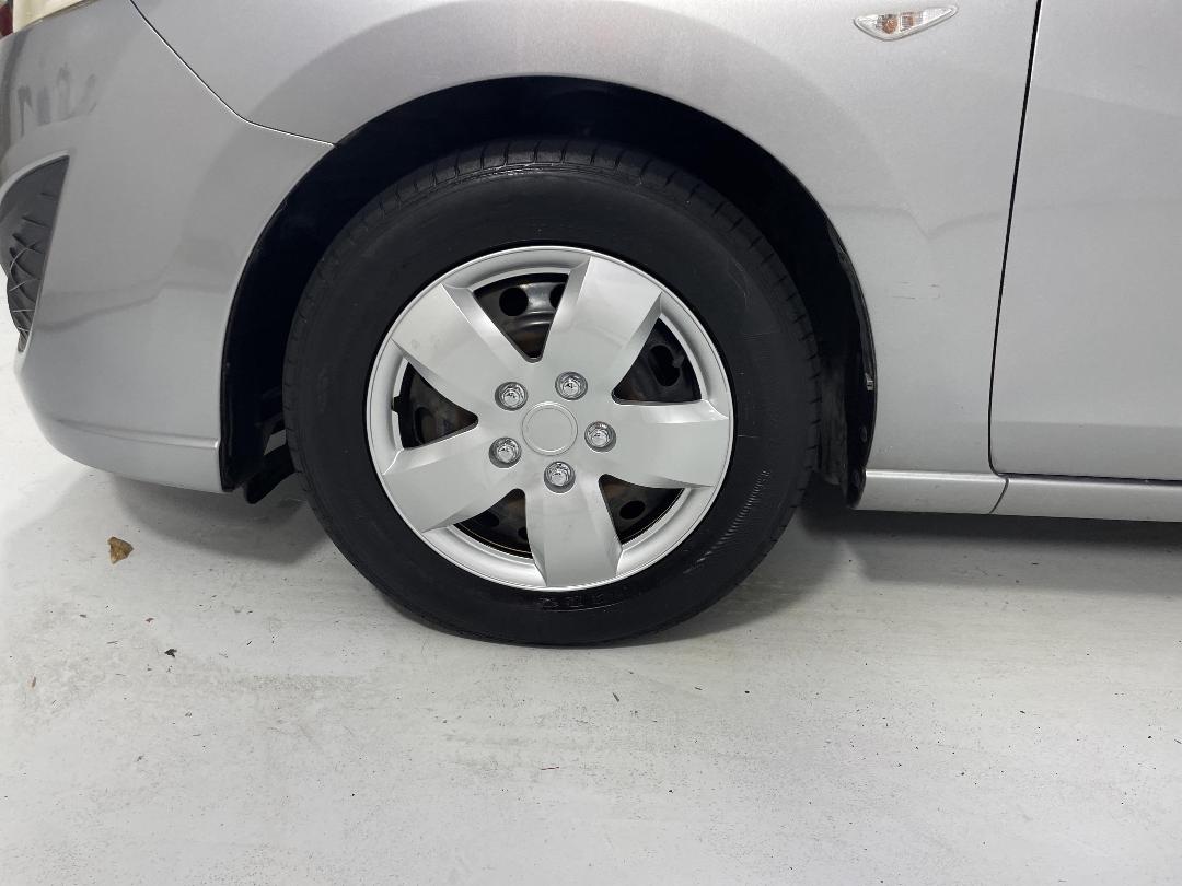 Photo '10' of Mazda Premacy