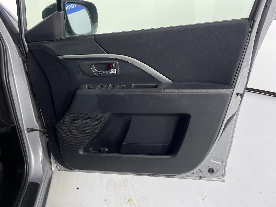 Photo '15' of Mazda Premacy