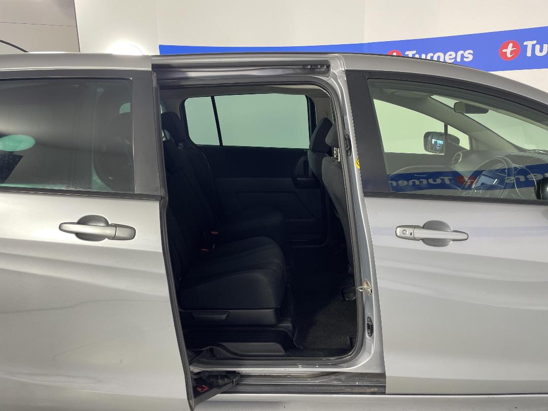 Photo '19' of Mazda Premacy