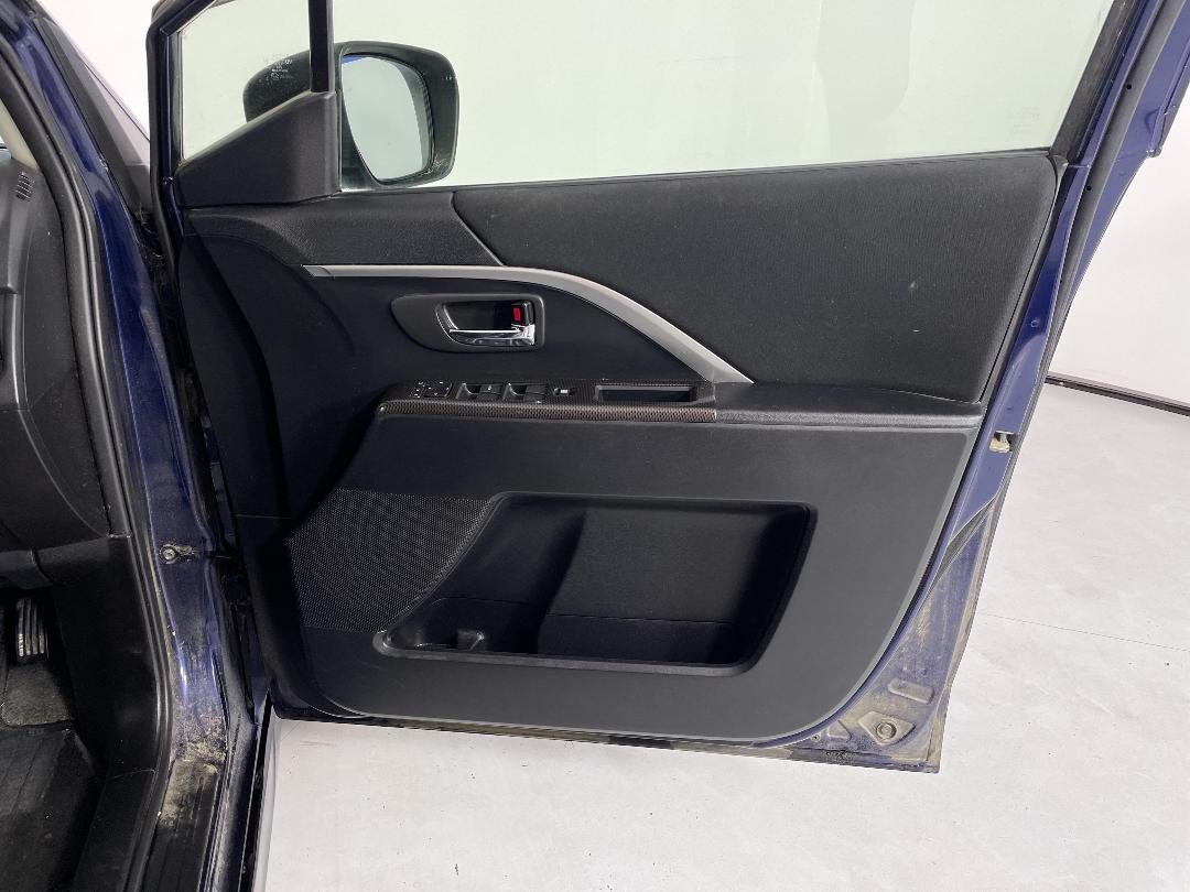 Photo '15' of Mazda Premacy