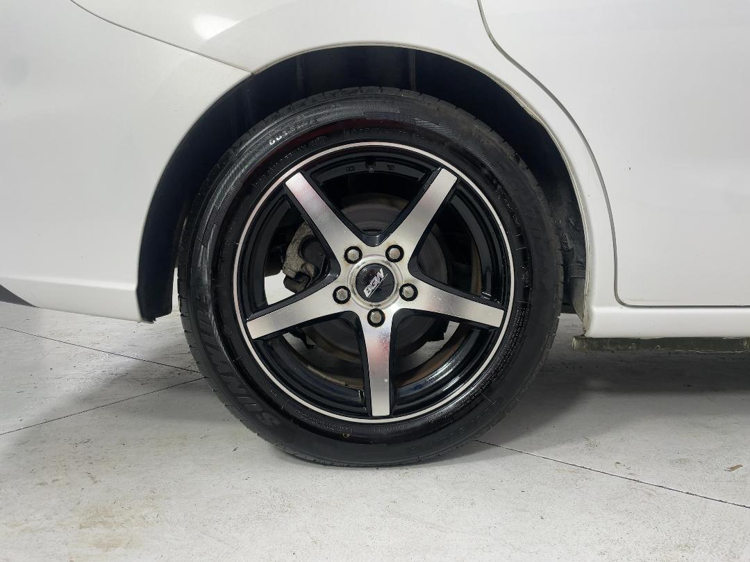 Photo '12' of Mazda Premacy