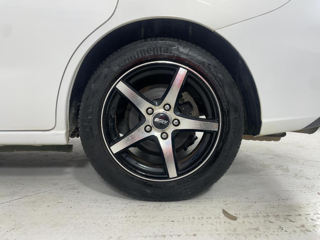 Photo '11' of Mazda Premacy