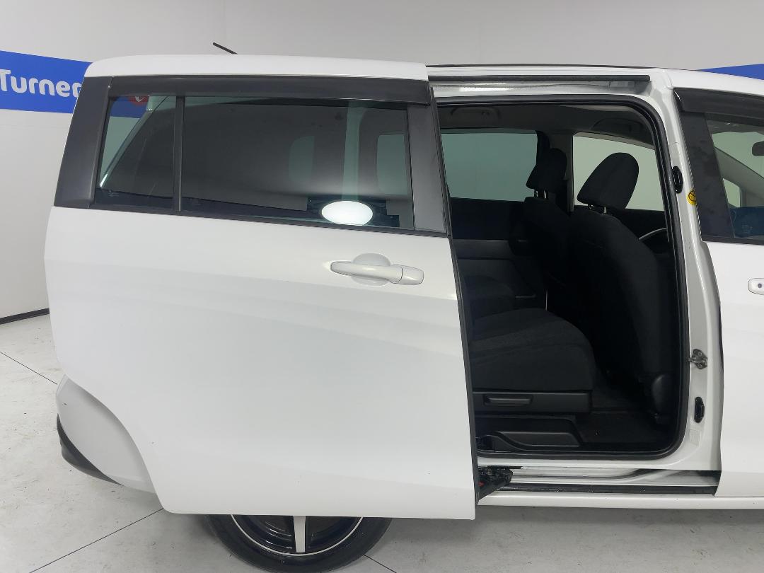 Photo '19' of Mazda Premacy