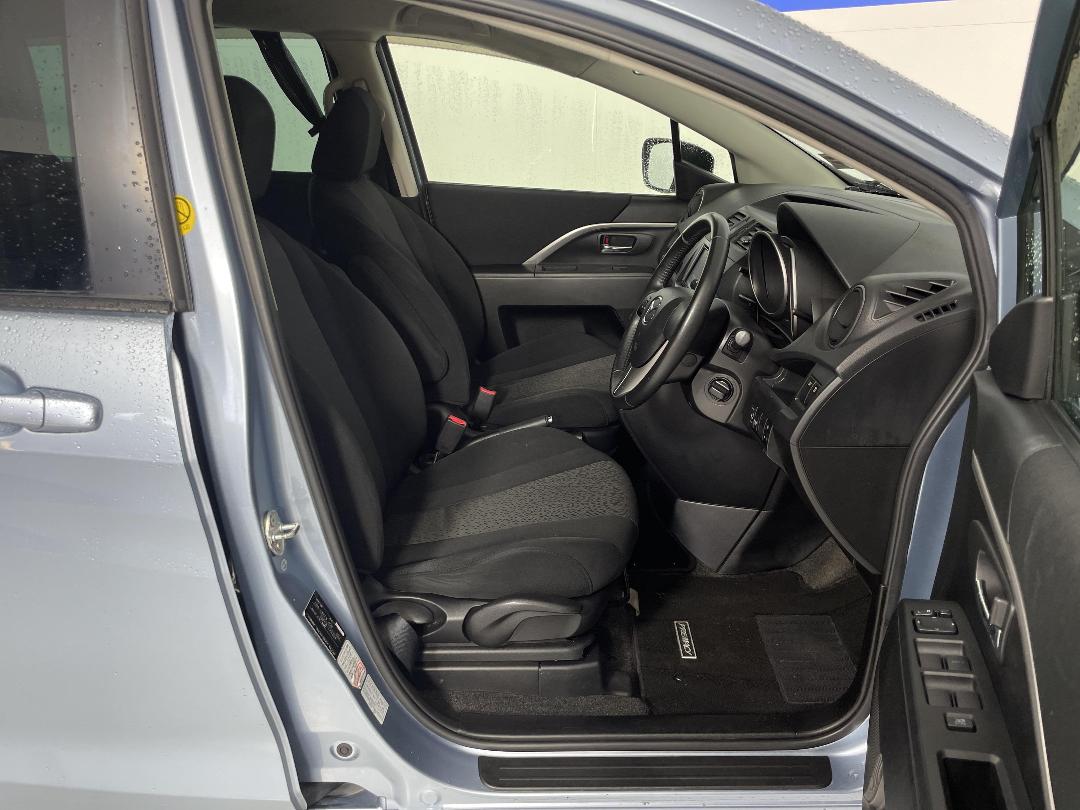 Photo '16' of Mazda Premacy Photo '16' of Mazda Premacy