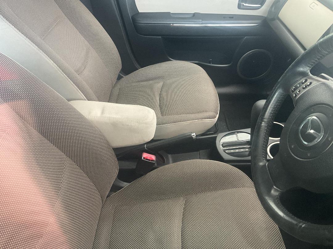 Photo '8' of Mazda Verisa