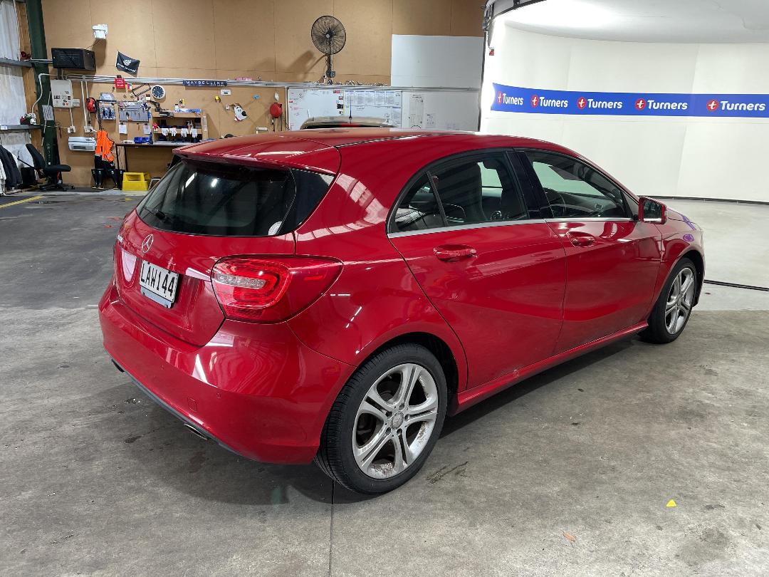 Photo '8' of Mercedes-Benz A180