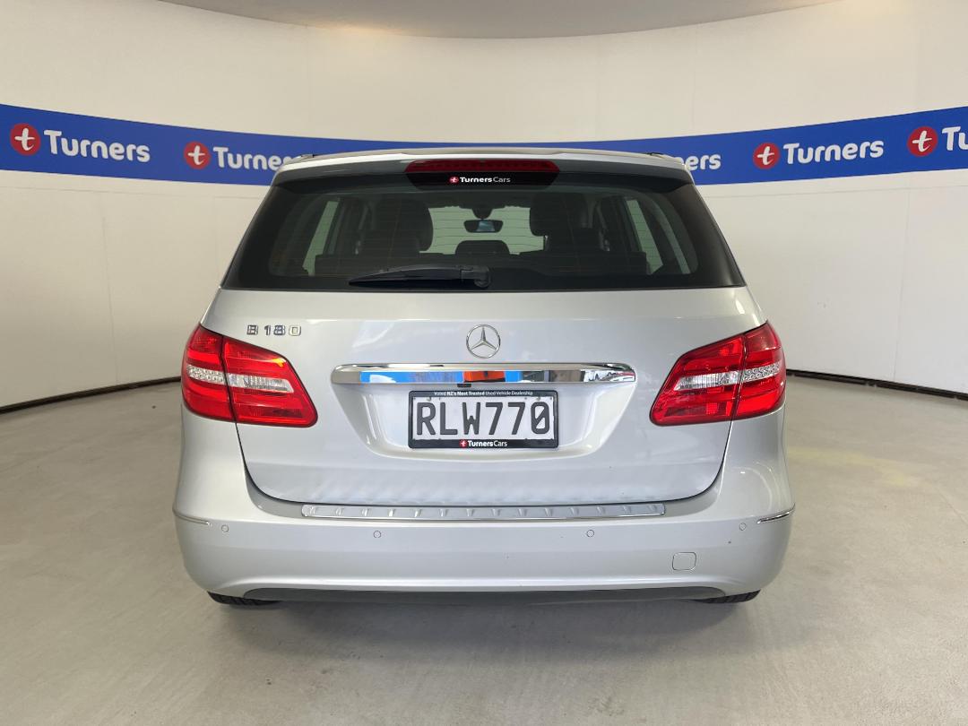 Photo '6' of Mercedes-Benz B180