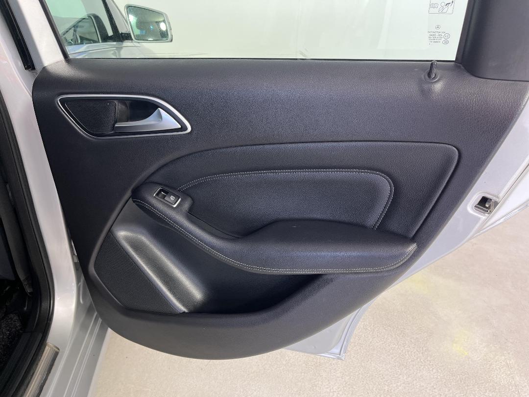 Photo '19' of Mercedes-Benz B180