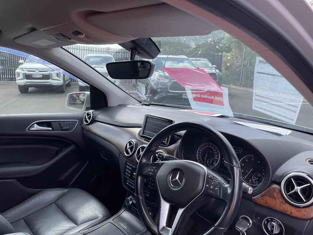 Photo '4' of Mercedes-Benz B180 Photo '4' of Mercedes-Benz B180