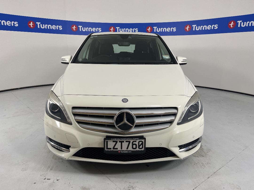 Photo '2' of Mercedes-Benz B180