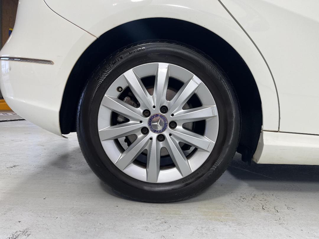 Photo '12' of Mercedes-Benz B180