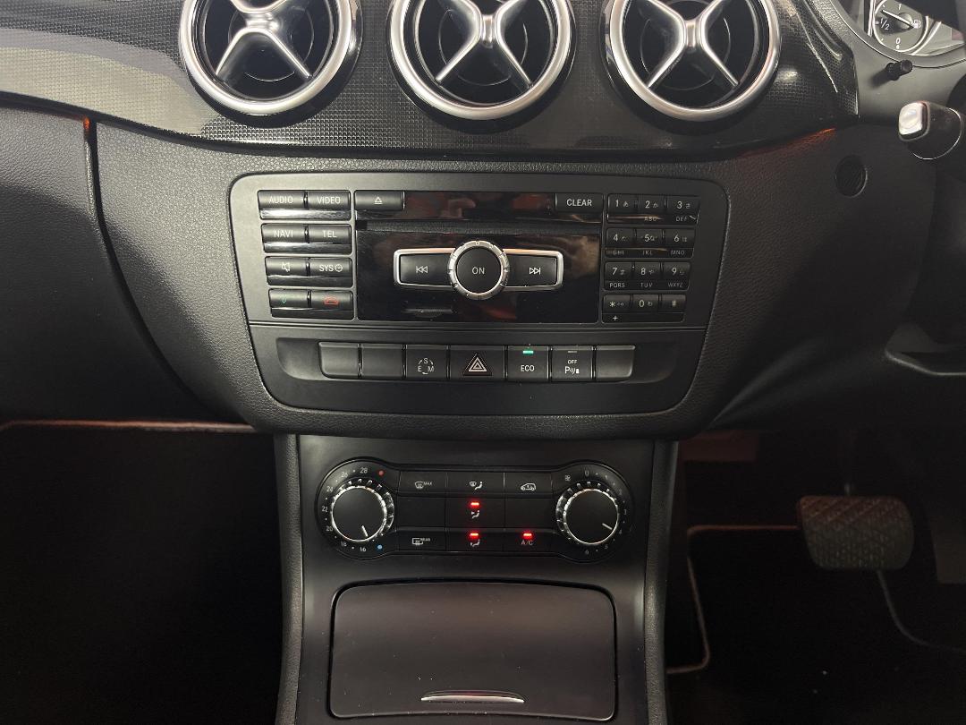 Photo '18' of Mercedes-Benz B180