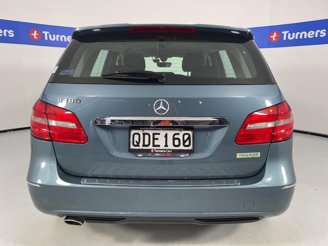 Photo '6' of Mercedes-Benz B180