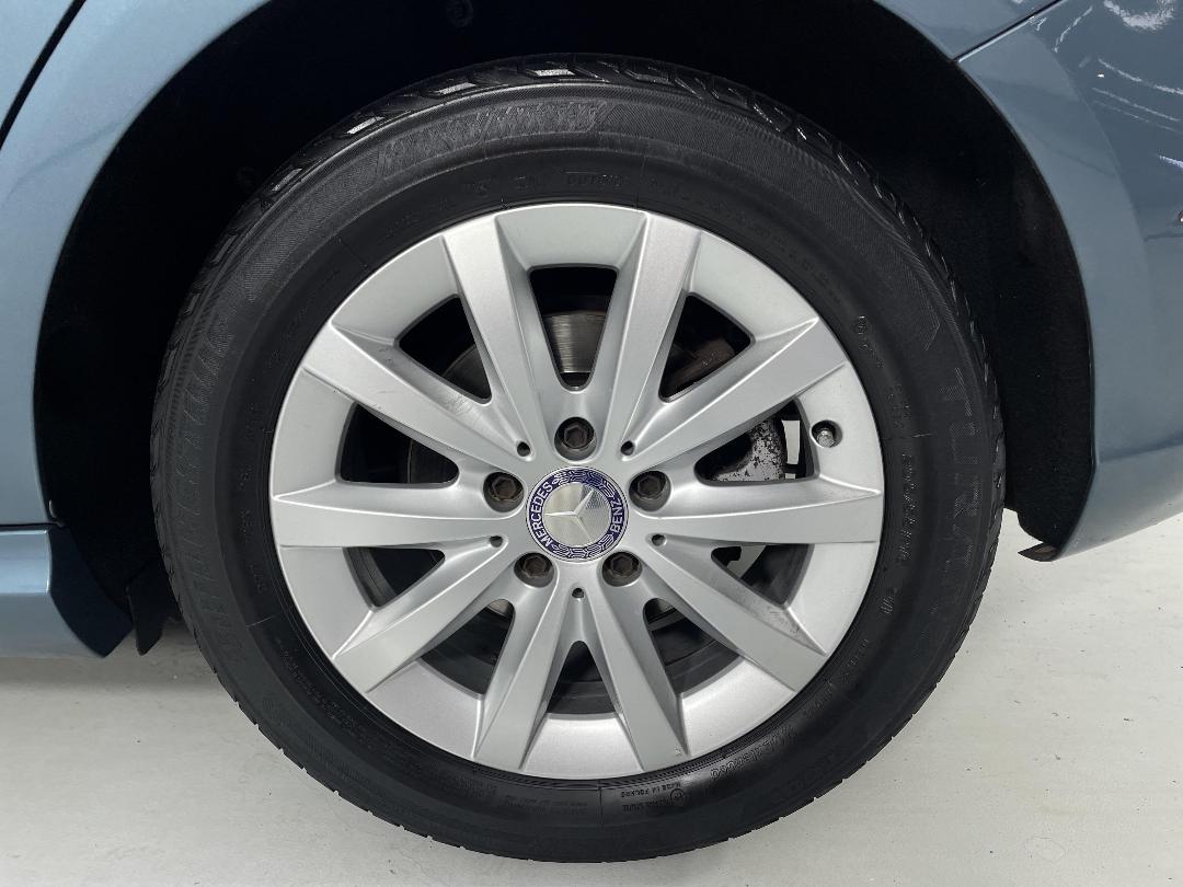 Photo '11' of Mercedes-Benz B180